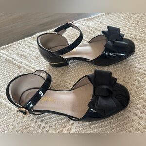 Black Patent Leather Shoes Girls size 1 - New